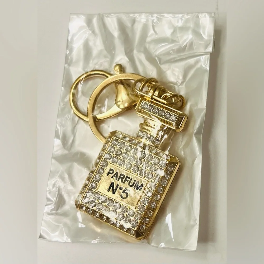 Gold Crystal Parfum N°5 Keychain/Bag Charm